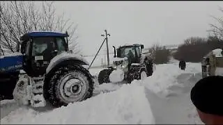 Два близнецы на помощь трактору/Two twins to help the tractor