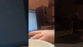 Играем на синтезаторе.#пианино