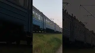 ЕР9Є-650 слідує перегоном (архів 2021)