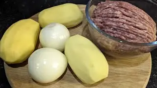 Боже, как это ВКУСНО! Просто натрите Лук и Картофель и смешайте с фаршем! Вкусный ужин за минуты!