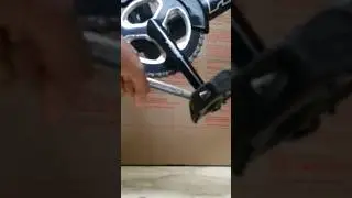 How to remove bike pedals EASILY. #bikepedals #bmx #bike #biketech
