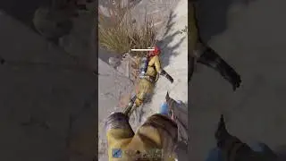 на реакции забрал у типа томик и берданки #rust #раст #выживание  #shorts #shortvideo #rustpvp