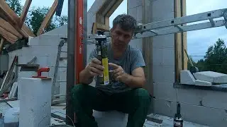 73. Клей пена поднимает блок.  Еще одна причина.
