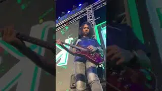 មានថ្មីម្តេចមិនប្រាប់​ (Live Version)