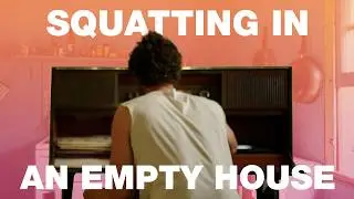 Meet the People Secretly Squatting in Australia's Houses | SBS The Feed