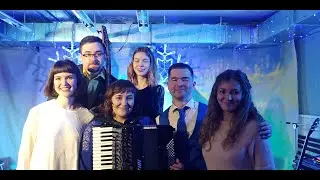 Зелёная карета в исполнении Alice Band
