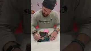 Closeup with Stephen Amell from Green Arrow 