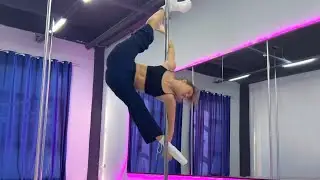 Pole dance in Baku with OlesyaBulletka.