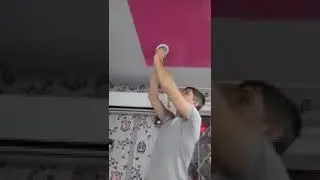Порвал натяжной потолок