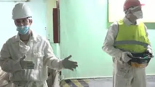 Автономный электрический вагонотолкатель на комбинированном рельсо-колёсном ходу.