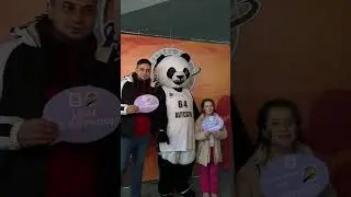 «Черно-белая» семья!🖤🤍
