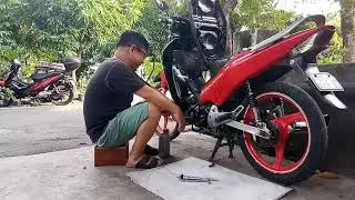 Change oil of Honda Wave 125