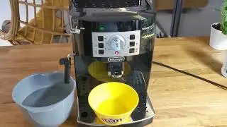 Jak odkamienić ekspres do kawy Delonghi Magnifica S