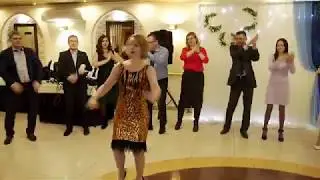 Ведущая Елена Вакулюк