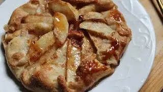 Apple Galette Recipe - Free Form Apple Cinnamon Pie Recipe
