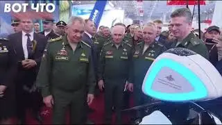 Фанерный шойгу и робот Алёша