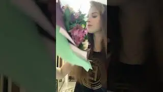 Девушки должны таскать только такие тяжести… 