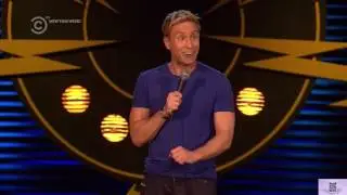 Russell Howard Talks About Lady Wrestling