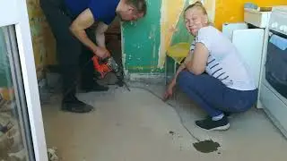 Ейск ! Каждый занят своим делом ! Работа быстрая и медленная !