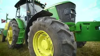Трактор John Deere 6140B в Молдове