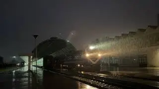Тепловоз ТЭ33АС-3010 с пассажирским поездом / Diesel locomotive ТE33АС-3010 [CFM]