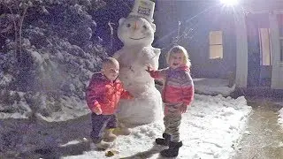 Завалило первым снегом!
