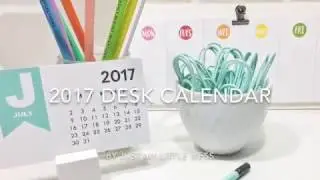 2017 Desk Calendar and Wooden Holder