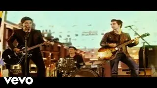 Stereophonics - Innocent (Official Music Video)