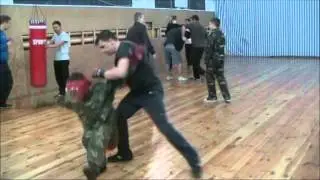 Это необходимо видеть! 4 удара в секунду!