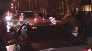 Розыгрыш на день рождения подкинули пистолет в машину