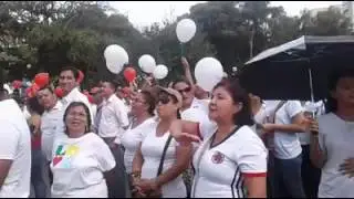 Agitador gay estuvo a punto de ser linchado en platón antiparody