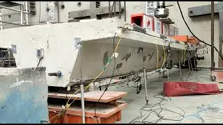 Loaded prestressed bridge span