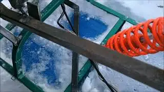 Ларвен с рулём и подруливающей лыжей