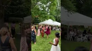 guess who caught the bouquet? 🤣