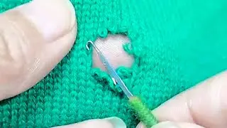 A Great Way to Repair a Knitted Sweater With 4 Broken Yarns at Home💯Beginners Tutorial