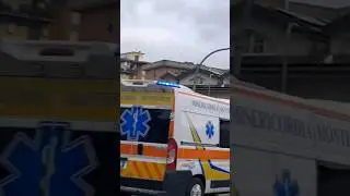 Passaggio ambulanza Misericordia di Montevarchi #118 #valdarno #virale #ambulanza #misericordia