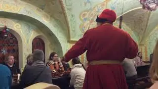 На дегустации медовухи в Суздале...