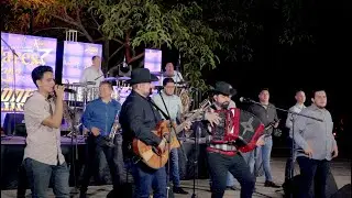 Los Populares del Llano Ft Los Varones de Culiacán - Una flor quise cortar