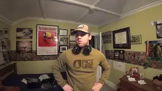 How To Wear Headphones In The Gym