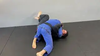 Live Brazilian Jiu Jitsu Gi Rolls | Anthony (Black Belt) vs. Matt (Blue Belt) | Freedom Jiu Jitsu