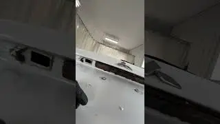 Нет подсветки номера или просто «забил» помыть 🧽