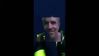 Daddy derek jumpscares you underwater (Thalassophobia meme)
