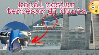 Detik* Saat Kapal Pesiar Terbesar Lewat di Bawah Jembatan😱