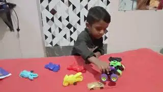 కిట్టు రంగులు ఎలా చెబుతున్నాడో చూడండి