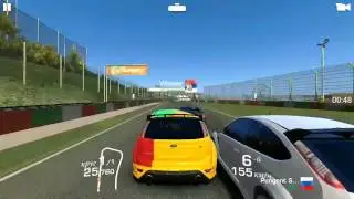 Гоняем на Ford Focus RS