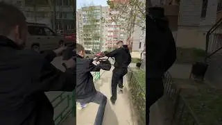 Будешь конфетку?😬😂 