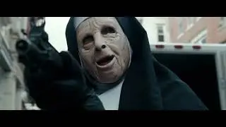 Watch how bank Robbers Escape the Police in 