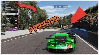 The weirdest moment EVER !!!