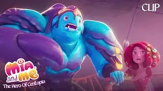 Mia and me: Movie - Groundlings stole Saphire form Mia's Bracelet - The Hero Of Centopia [CLIP]