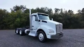 2020 Kenworth T880 3 Axle Tractor-U13193